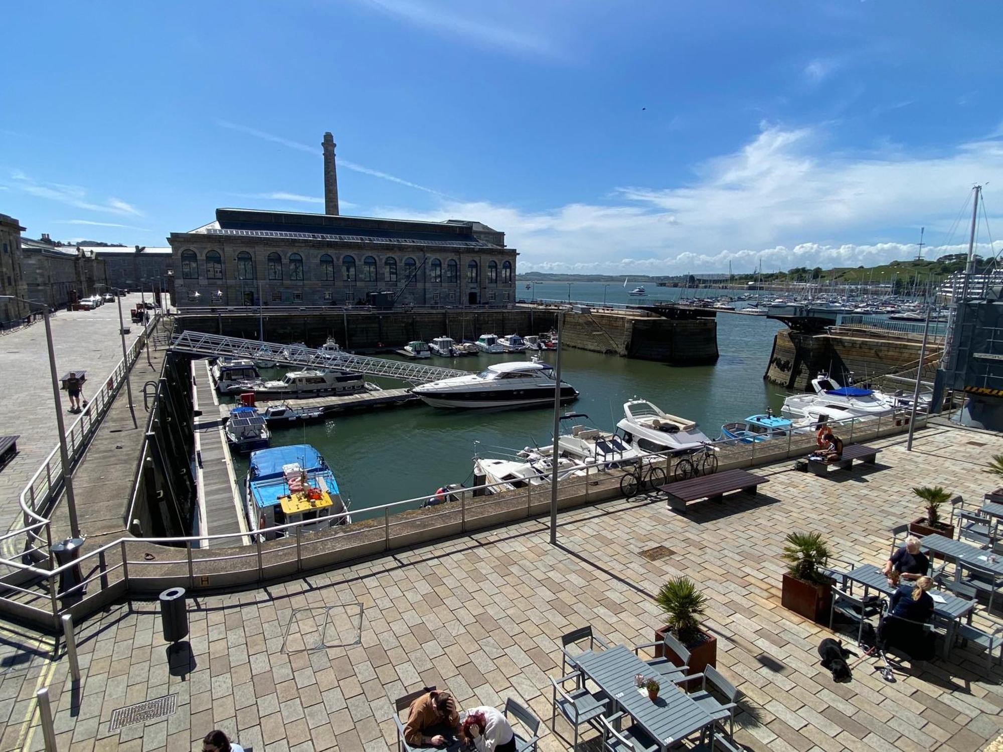 Royal William Yard Apartments بلايموث الغرفة الصورة