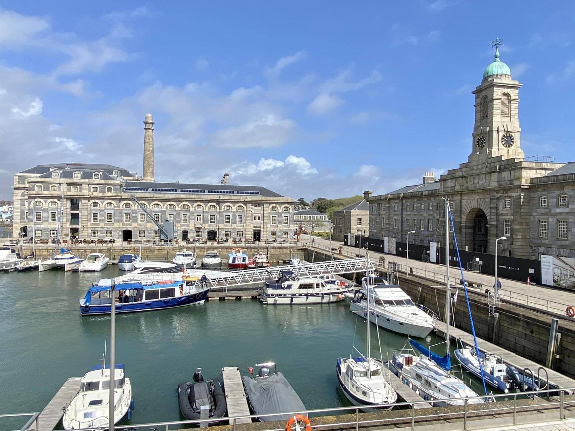 Royal William Yard Apartments بلايموث الغرفة الصورة